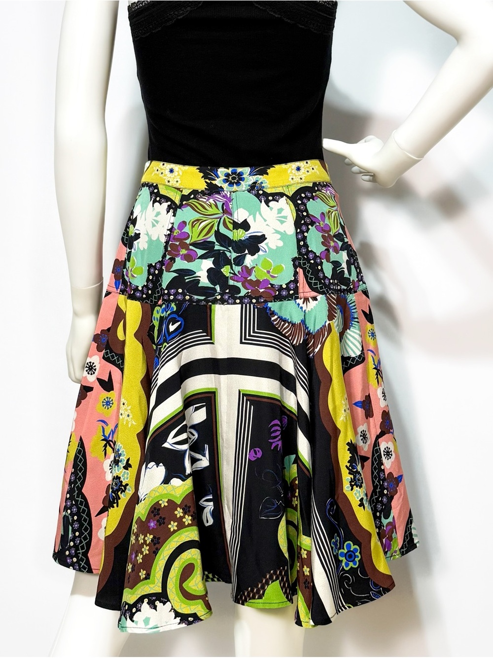 Etro Mixed Floral Patchwork Multicolored Print Silk Skirt | Sz. 40 - Picture 3 of 10